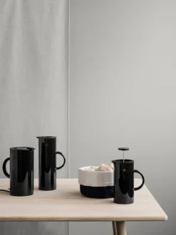 EM77 Electric Kettle