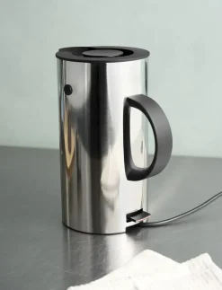 EM77 Electric Kettle