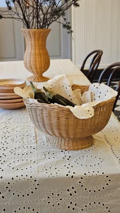 Embroidery anglaise napkin