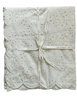 Embroidery anglaise table cloth