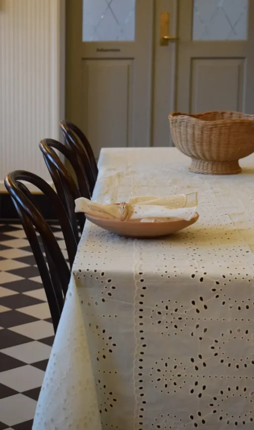 Embroidery anglaise table cloth