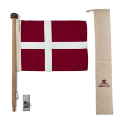 Facade flagpole