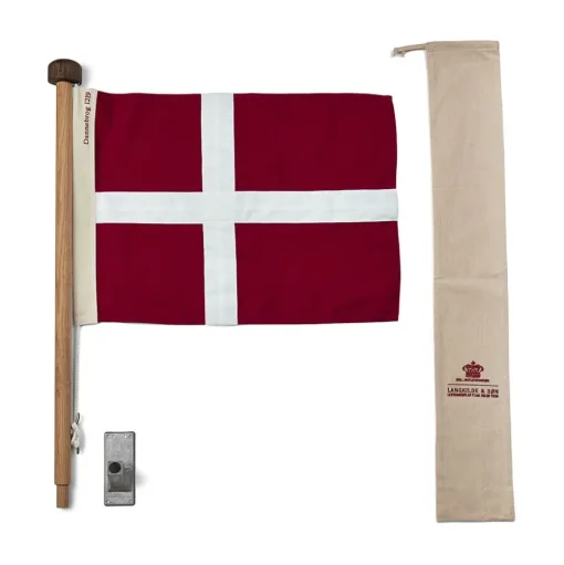Facade flagpole