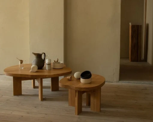 Farmhouse Coffee Table / Pond