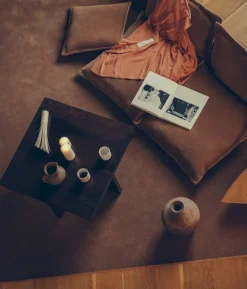 Farmhouse Coffee Table / Square