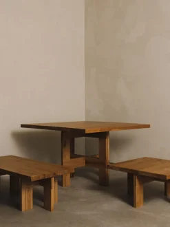 Farmhouse Coffee Table / Square