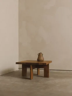 Farmhouse Coffee Table / Square