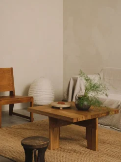 Farmhouse Coffee Table / Square