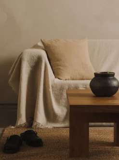 Farmhouse Coffee Table / Square