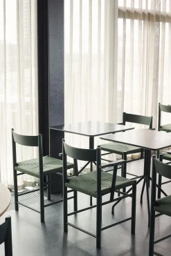 F-Chair w/ Armrest