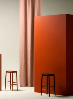 Figurine Barstool