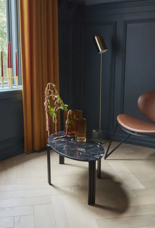 Folium Vase