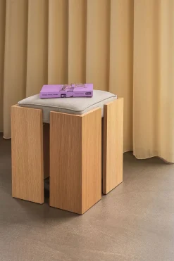 Forma Stool