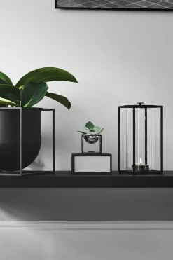 Frame 10 - By Lassen