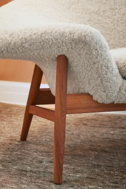 Fried Egg Chair / Smoked Oak