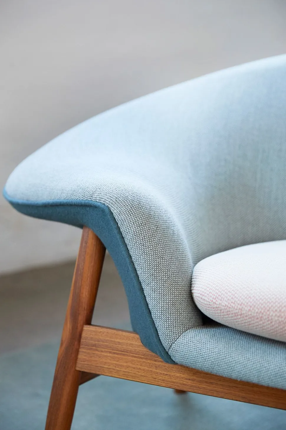 Fried Egg Sofa / Oiled Teak