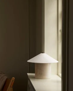 FUTÉ Table