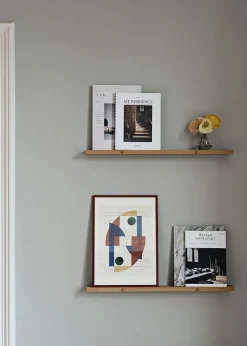 Gallery Shelf