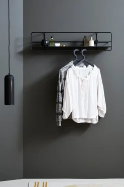 Gap pendant