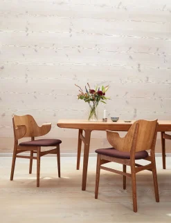 Gesture Chair / Teak Oiled Oak