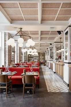 Gesture Chair / Teak Oiled Oak