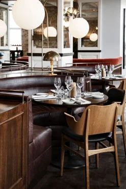 Gesture Chair / Teak Oiled Oak