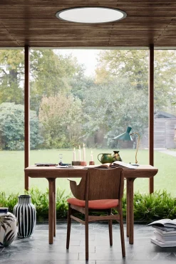 Gesture Chair / Teak Oiled Oak