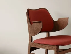 Gesture Chair / Teak Oiled Oak