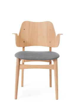 Gesture Chair / White Oiled Oak