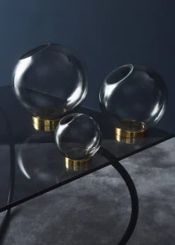 Globe - Round Vase w/Stand