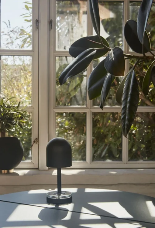 Globe Flowerpot