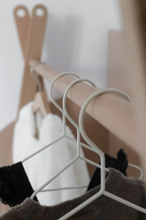 Grow’ Clothes Rail