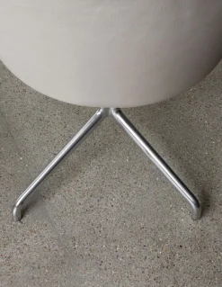 Harbour Dining Chair / Black Star Base w. Swivel