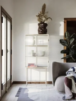 Haze Vitrine - Reeded Glass