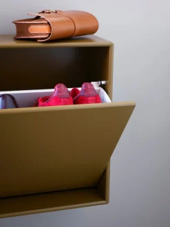 HIDE