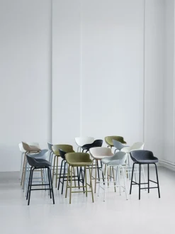 Hyg Barstol by Simon Legald