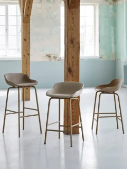 Hyg Barstol by Simon Legald