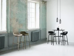 Hyg Barstol by Simon Legald