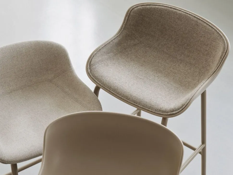 Hyg Barstol by Simon Legald