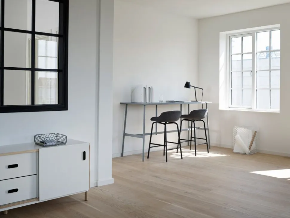 Hyg Barstol by Simon Legald