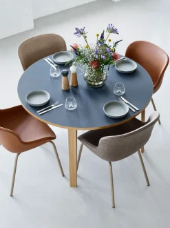 Hyg Chair by Simon Legald