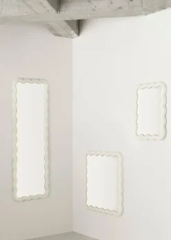 Illu Mirror