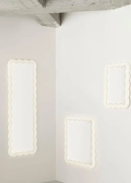 Illu Mirror
