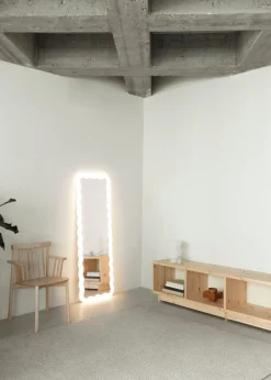 Illu Mirror