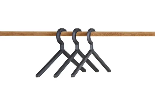 Illusion hanger