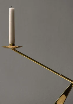 Interconnect Candle Holder