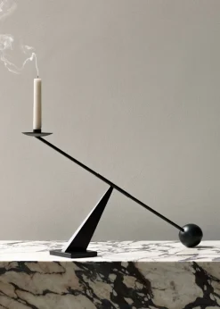 Interconnect Candle Holder