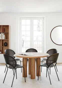 Islets Table 6775 by Maria Bruun