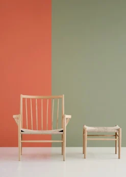 J82 by Jørgen Bækmark