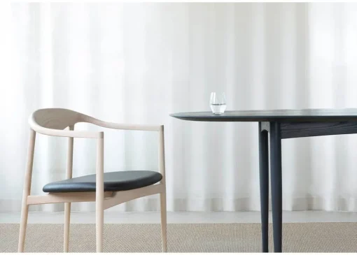 JARI Dining Table